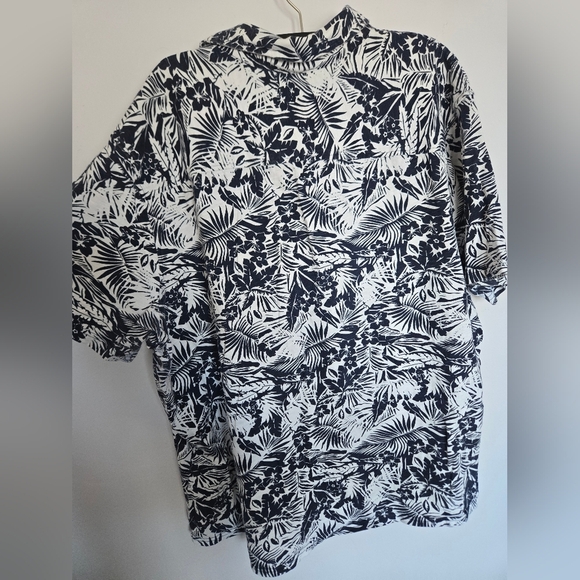 Floral Black and White Mens Button down - Picture 4 of 7